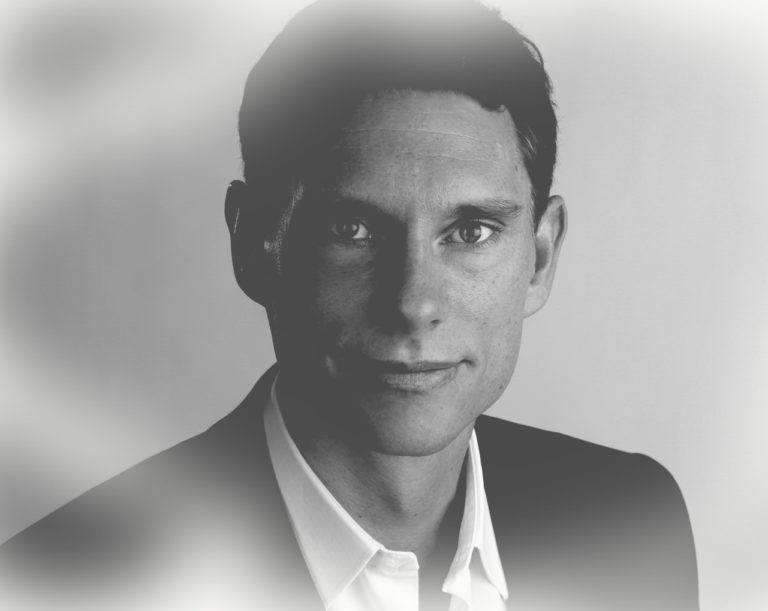 Bewerbung s w special 768x611