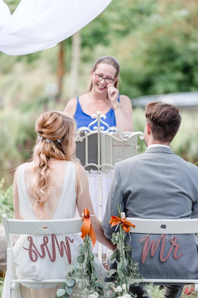 PHOTO 2020 10 04 20 28 35 768x1153