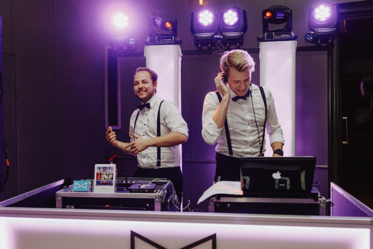 DJ Hochzeit Julian Hügelmeyer Haus Rahenkamp 768x512