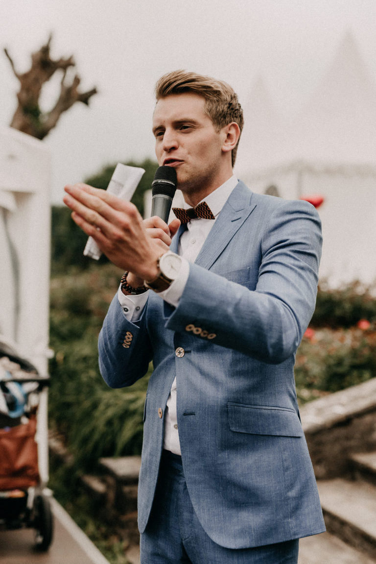 Julian Hügelmeyer Freier Redner Freie Trauung Gut Ostenwalde Melle Orangerie 768x1151