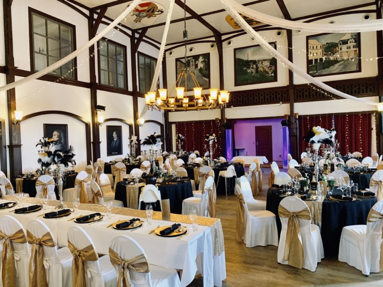 Saal 20er Jahre Hochzeit 768x576